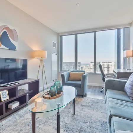 Luxury Apt With Water Views - Via-1915